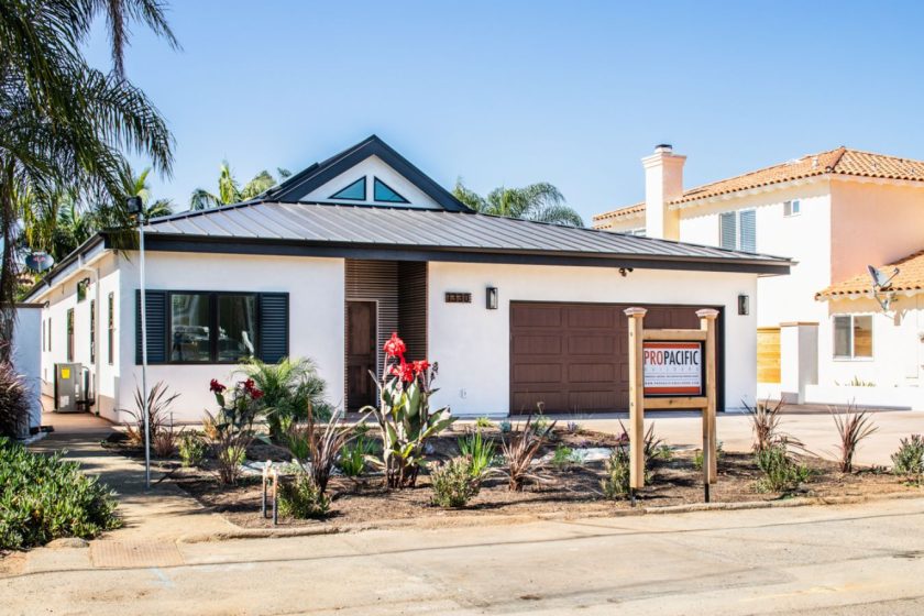 custom-home-Front