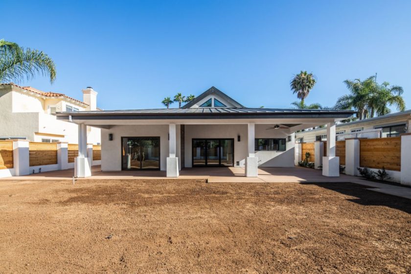 custom-home-back 2